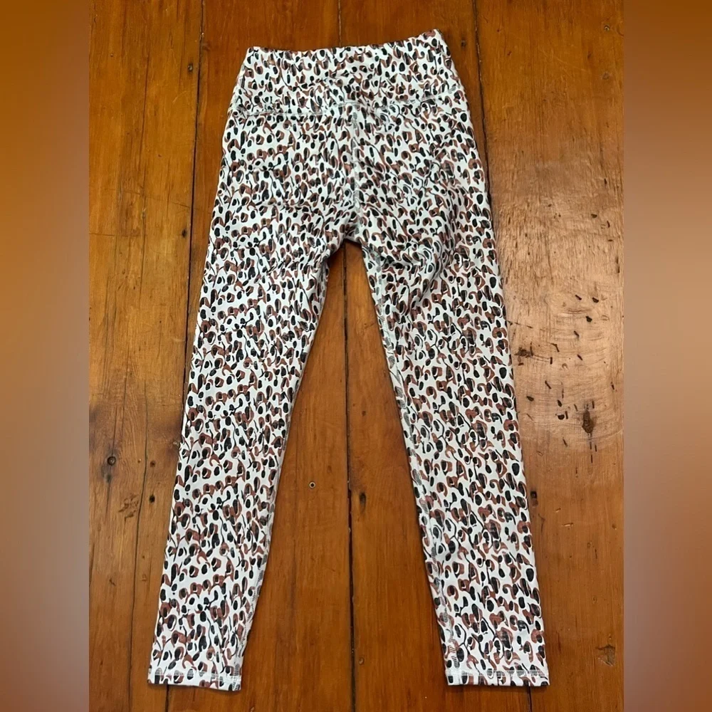 Anthropologie Daily Practice women’s yoga pants EUC size medium